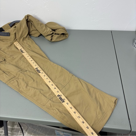 Duluth Trading Co ** Men's Dry on the Fly Cargo Pants Neutral Camel Relaxed Lx30 - Picture 12 of 12